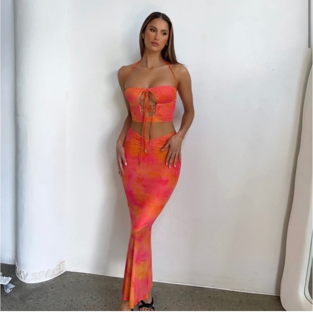 outcast 2 piece set